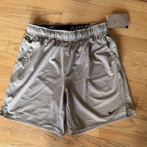 Nike Men's Beige Athletic Shorts NWT